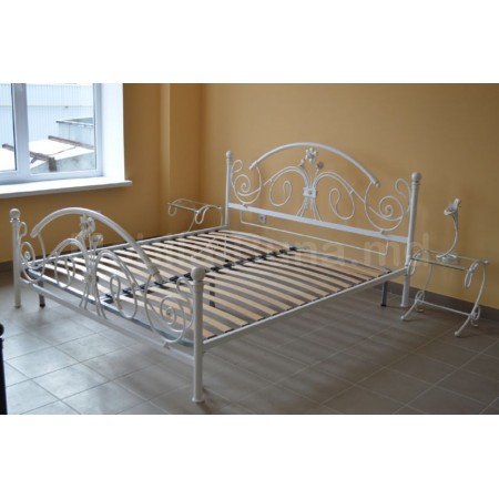 Белая кованая кровать на 2 персоны A-23